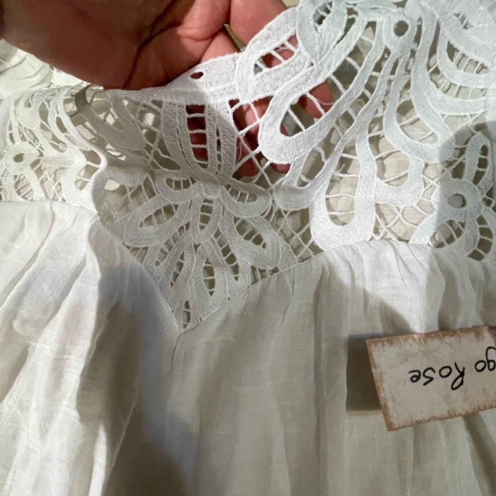 White Lace Women's Top - Picture 3 of 5